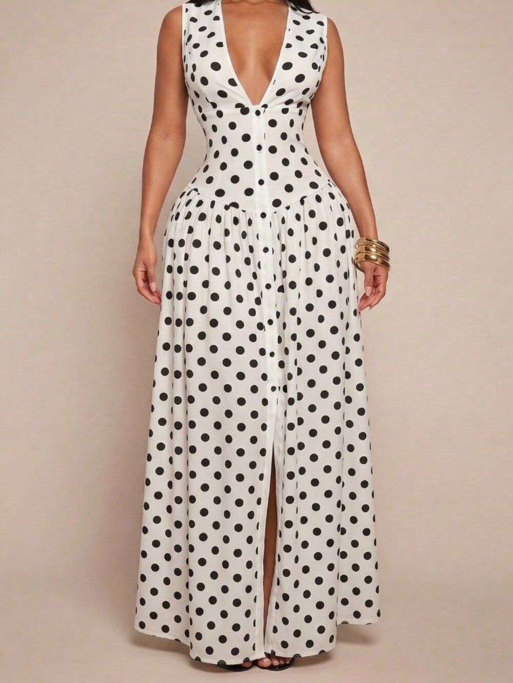 Black and White Minimalist Women's V-Neck Sleeveless Button-Front Shirtdress - Picture 3 of 6